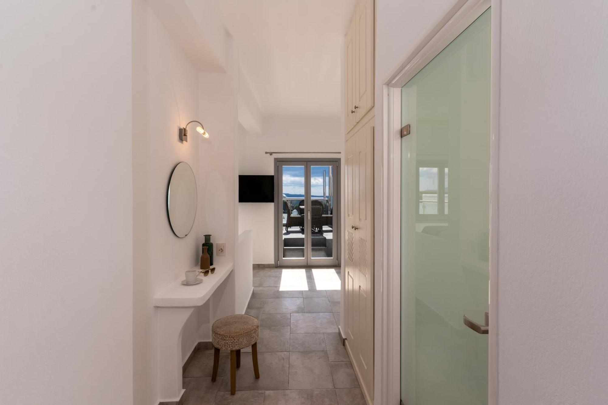 Enalion White Suites Oia Oía Exterior foto