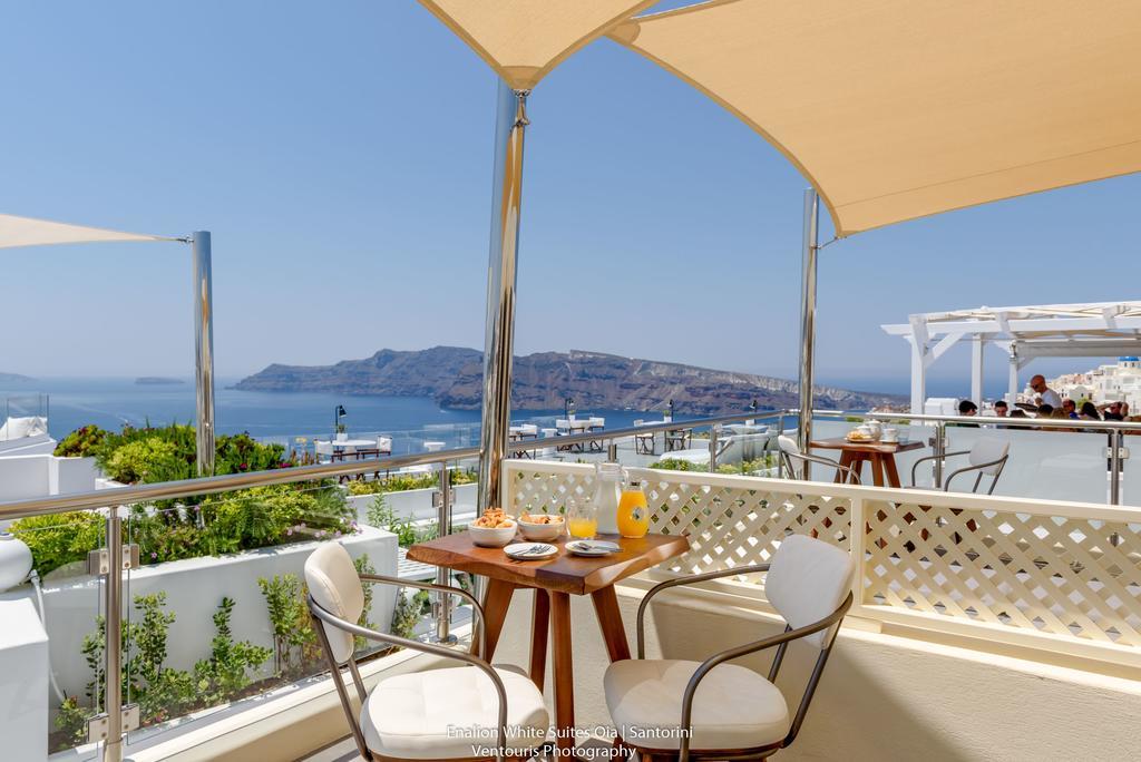 Enalion White Suites Oia Oía Exterior foto